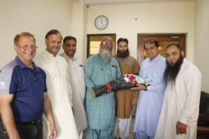 لاہور ایجوکیشن بورڈ کے پی ار او طاہرجاوید کی ترقی