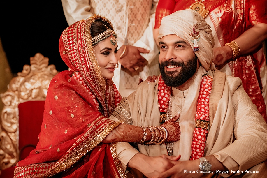مونی رائے اور سوراج نمبیار کی علیحدگی کی افواہیں زور پکڑ گئیں